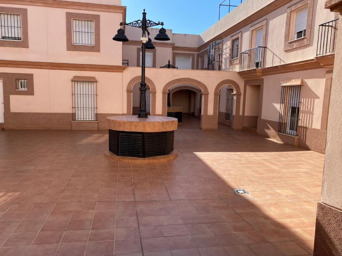 Sevilla. Gerena Casa Rural para familia o profesionales Bagian luar foto