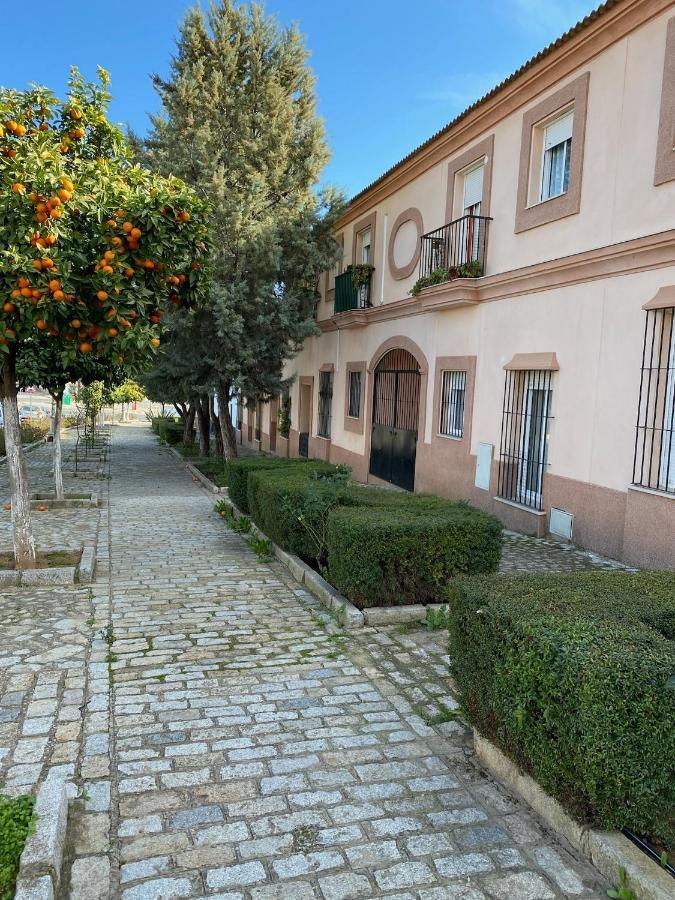 Sevilla. Gerena Casa Rural para familia o profesionales Bagian luar foto